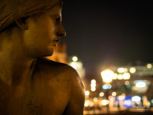 Berlin Mitte: Portrait am Springbrunnen